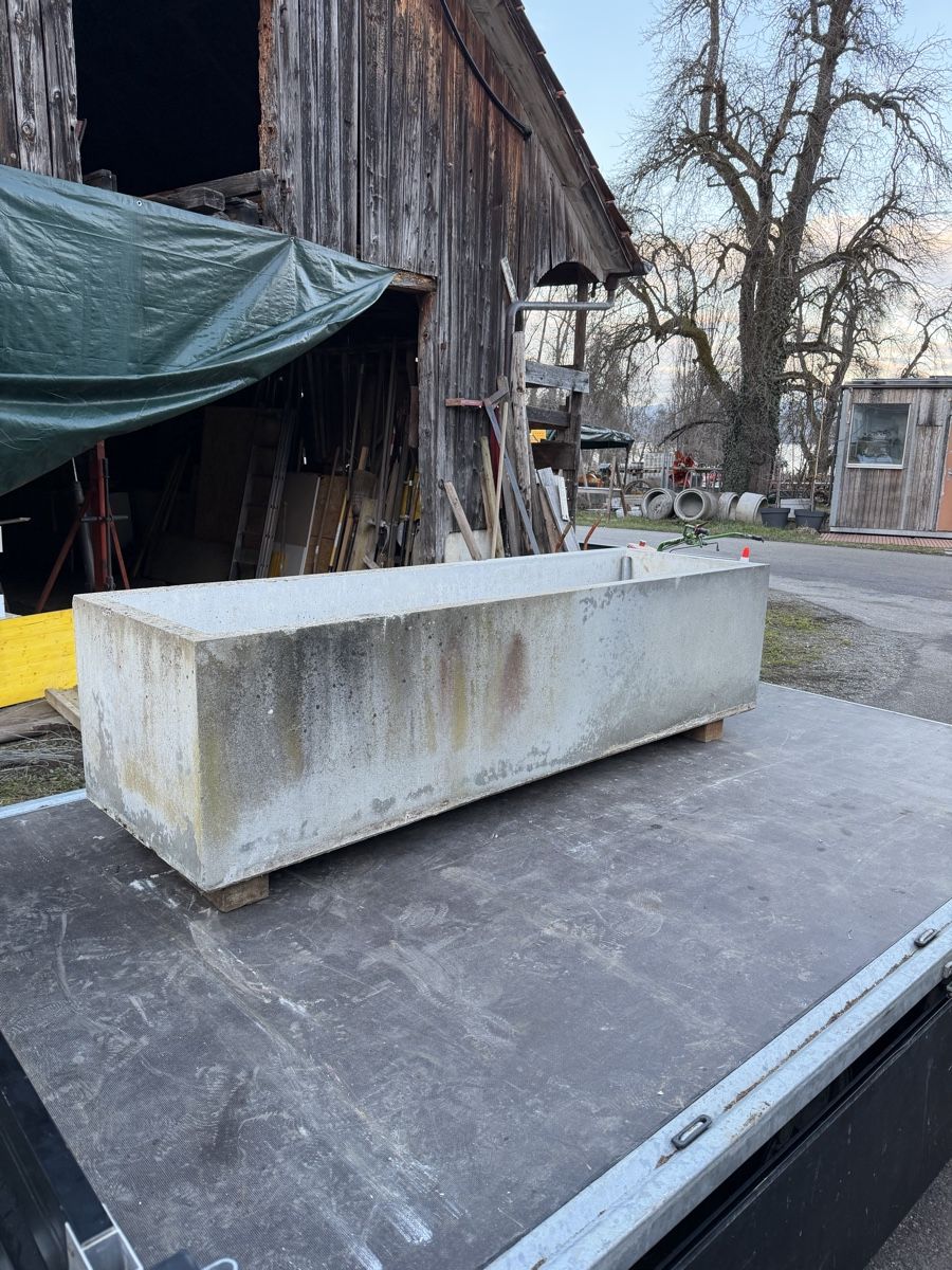 Stagni & Fontane ornamentali: Betonbrunnen – Usato da Maur venduto da viao 2