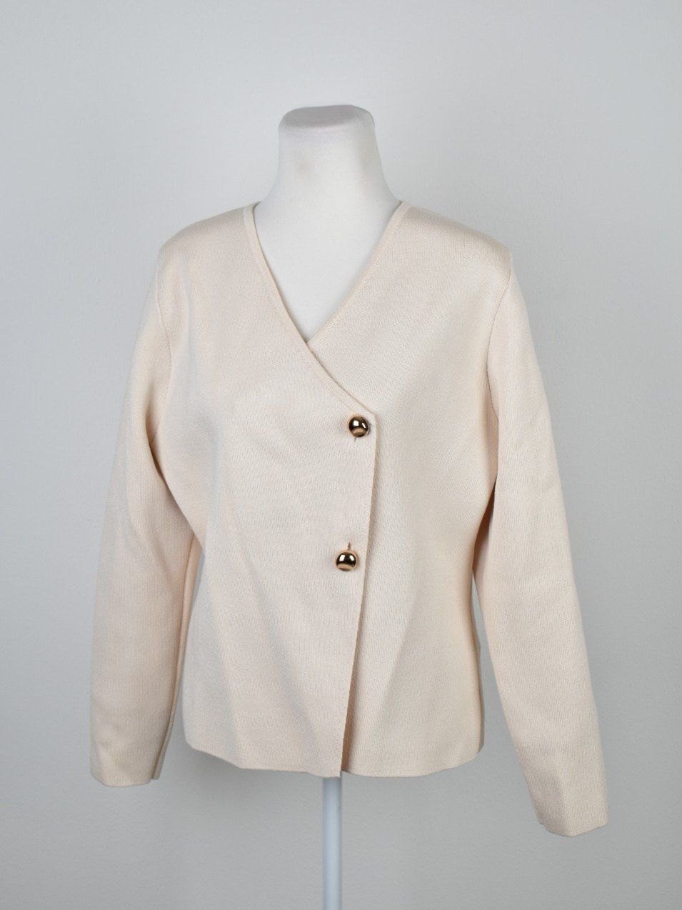Zara Jacken: Zara Strickjacke Gr.XL, ungetragen – Neu (gemäss Beschreibung) aus Nürensdorf von 2ND_STORY