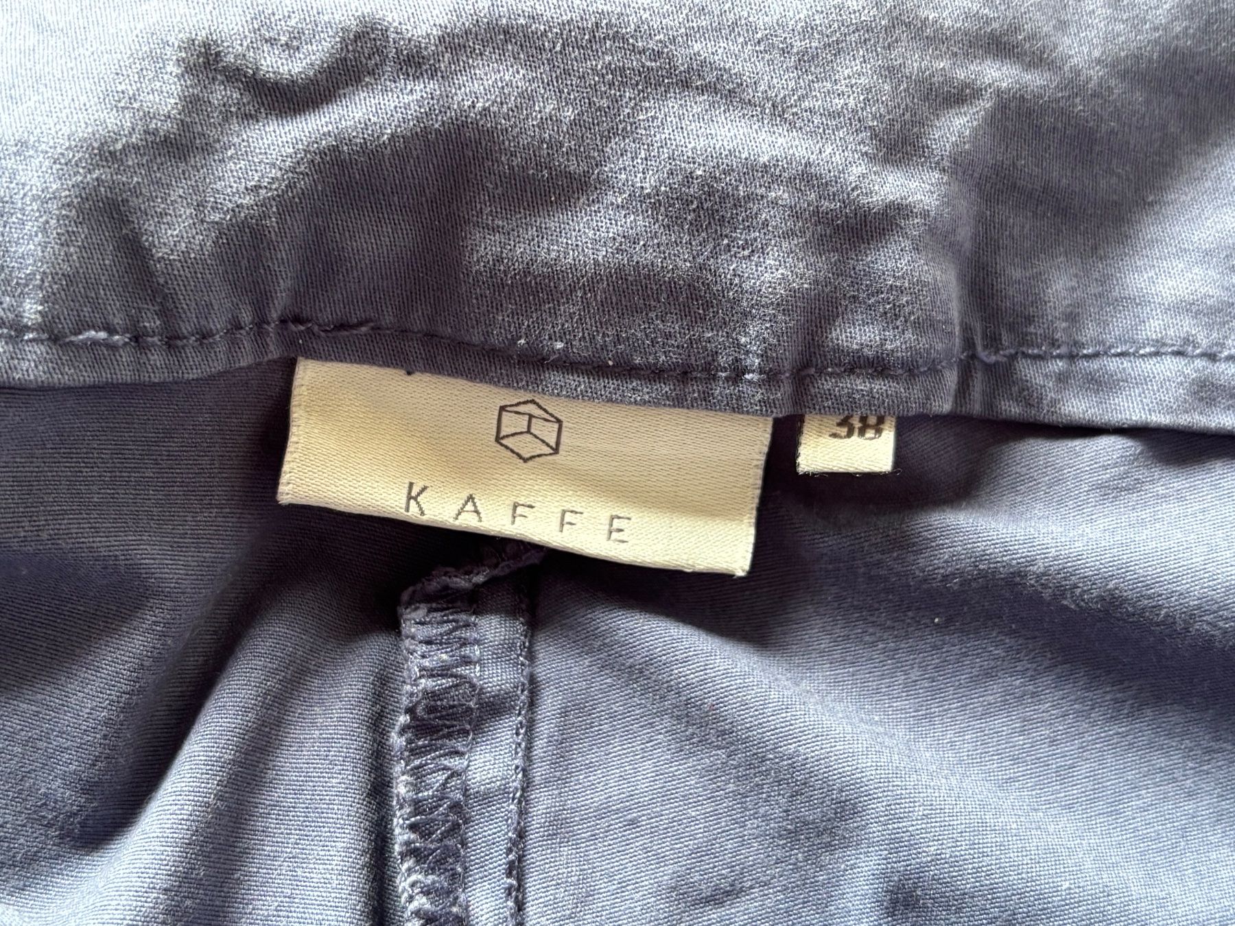 Pantaloni: Stoffhose blau von KAFFE – Usato da Aeugst am Albis venduto da Steini1969 2