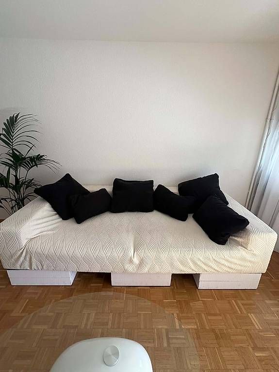 Divani: Sofa mit Kissen und Sofabezug – Usato da Bern venduto da aca_nlh2 3