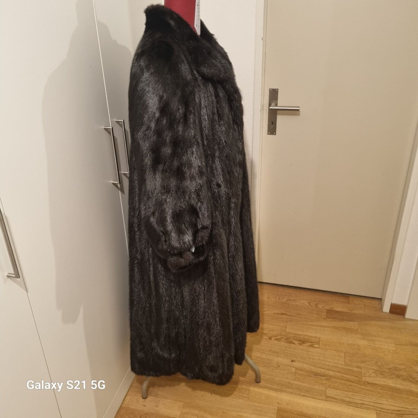 Nerz Cappotti: Nerz Mantel Größe 38 – Usato da Zürich venduto da Big 2