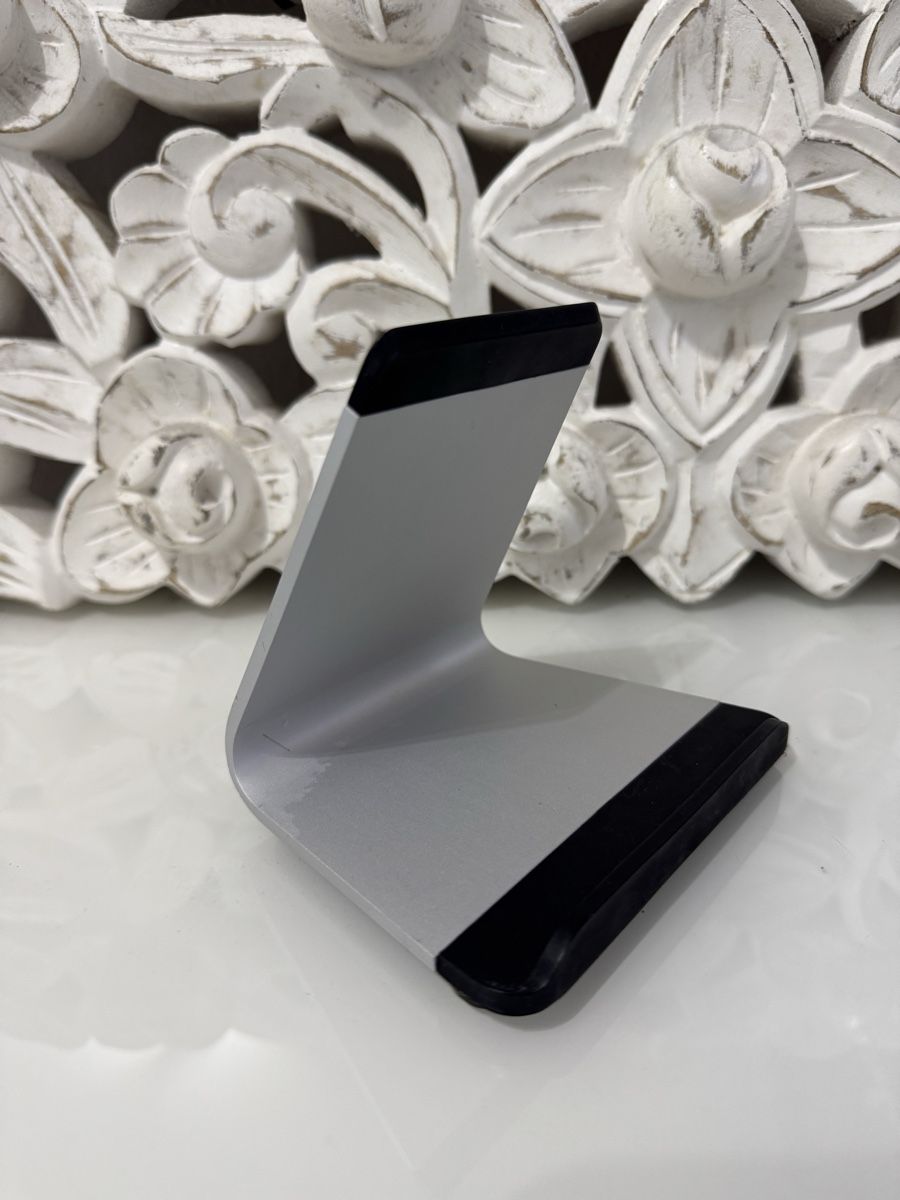 Sonstige Dekorationen & Accessoires: BlueLounge Mika iPhone Tabletständer New – Neu (gemäss Beschreibung) aus Zürich von Privat4444 1