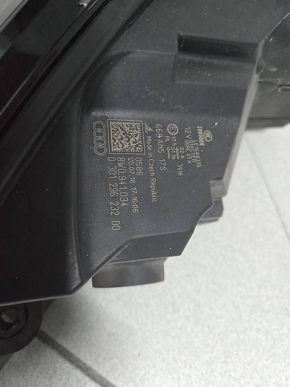 Audi Fari: Audi A4 B9 LED Scheinwerfer rechts – Usato da Oberurnen venduto da vet_6skr 1