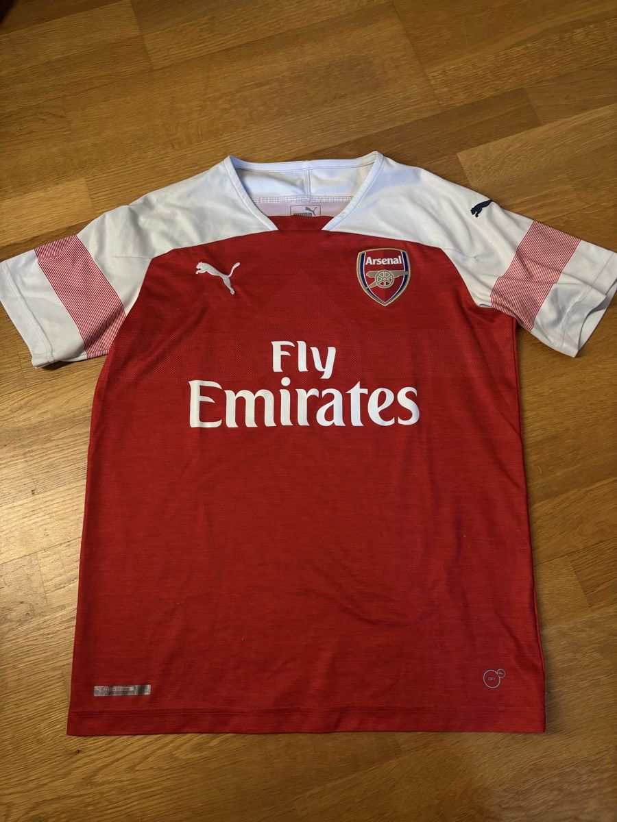 Puma Canottiere & Pantaloni: Arsenal Trikot, Puma – Usato da Günsberg venduto da sophiaelena