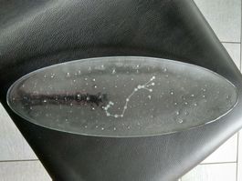 Glasschale mit Sternzeichen