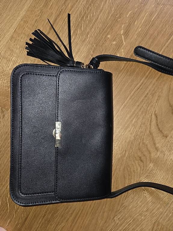 Borse da donna: Kleine schwarze Handtasche – Usato da Zumikon venduto da CiaVS