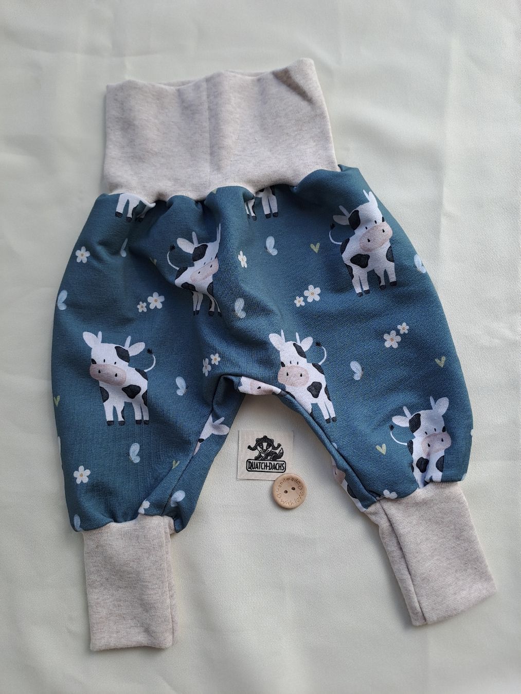 Pantaloni: Handmade Pumphose Kuh-Design Gr.68 – Nuovo e nell'imballaggio originale da Bänk (Dägerlen) venduto da Quatschdachs