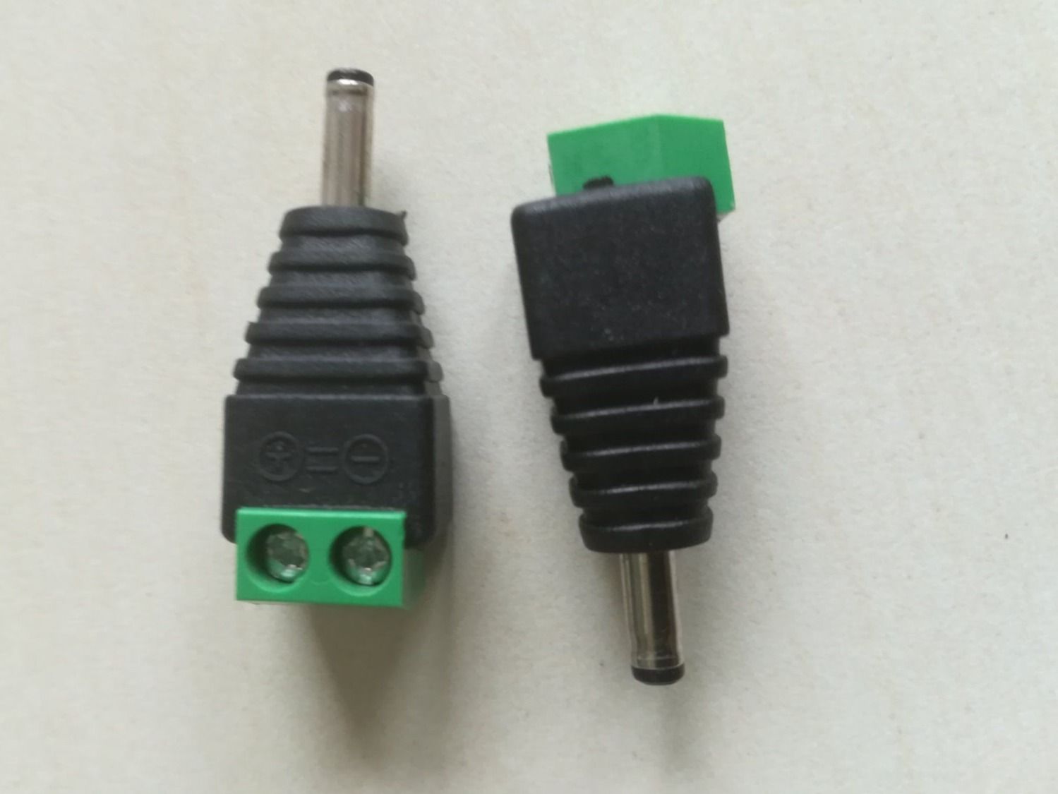 Elektronikbauteile: DC Niedervolt  Stecker, gerade 3.5 mm 1.3 mm – Neu und originalverpackt aus Rüegsauschachen von hrs3432
