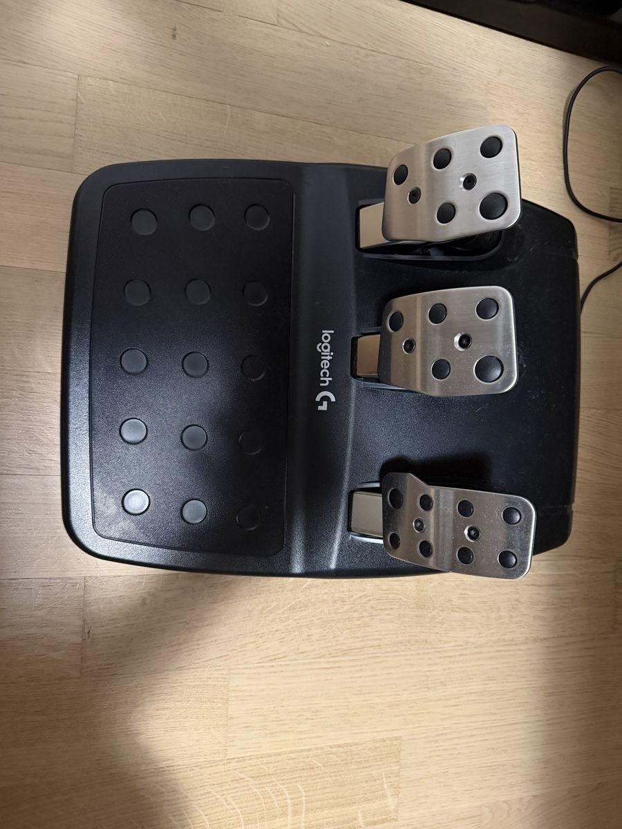 Logitech Manettes: Logitech G29 Driving Force + Pedale + Shifter – D'occasion à Spreitenbach par lir_qj52 3