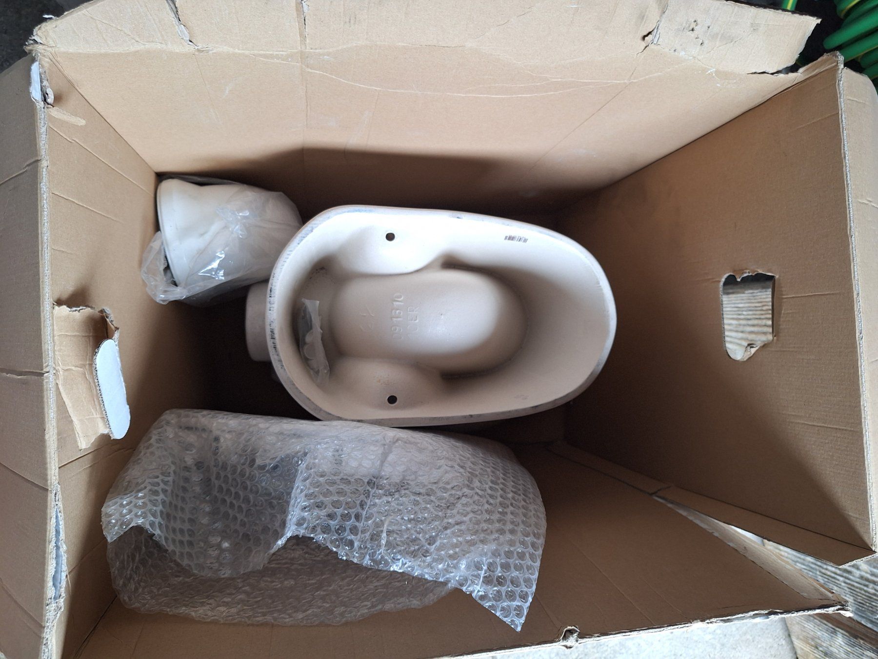 WC: Basic WC Set – Nuovo (secondo la descrizione) da Emmenbrücke venduto da fiden 1