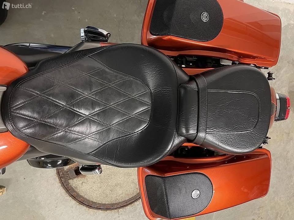 Harley-Davidson Touring: Harley-Davidson Road Glide CVO – D'occasion à Olten par royalwedding1981 6