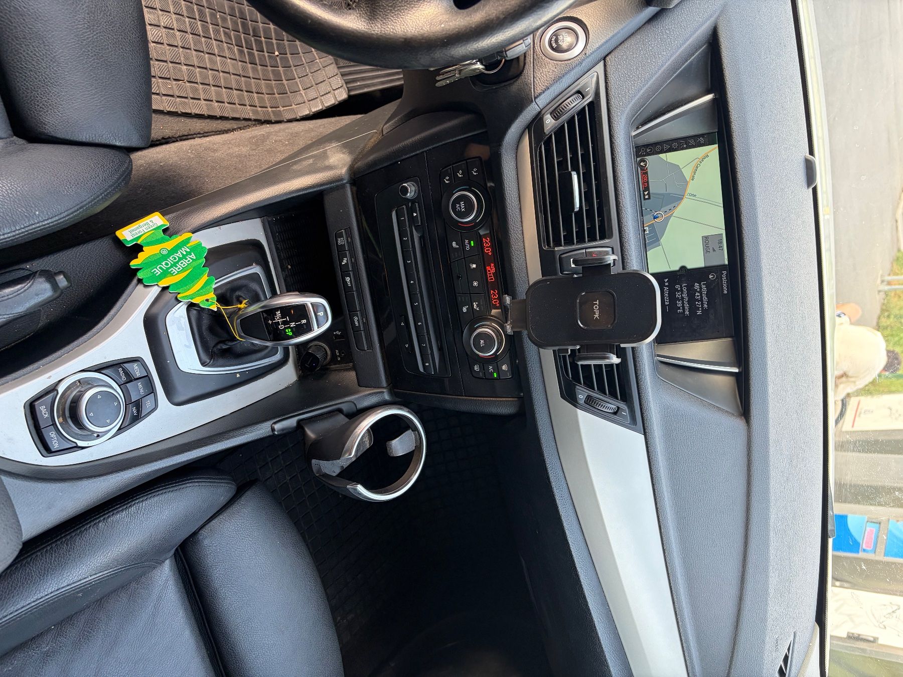BMW Autos: Bmw x1 18d steptronic – Gebraucht aus Orbe von cat_s2xz 8