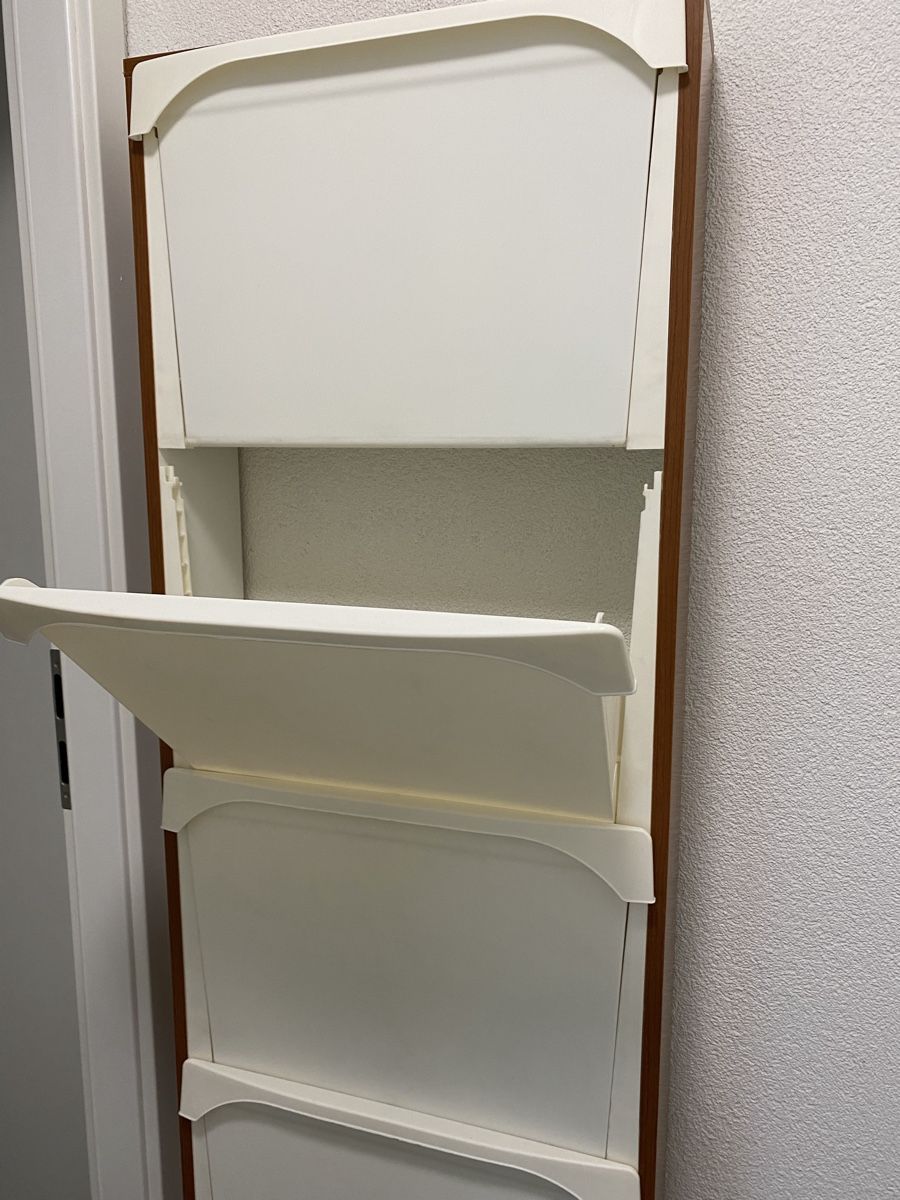Regale: Space-saving shoe rack, good conditions – Gebraucht aus Lausanne von dbe_d5vg 2