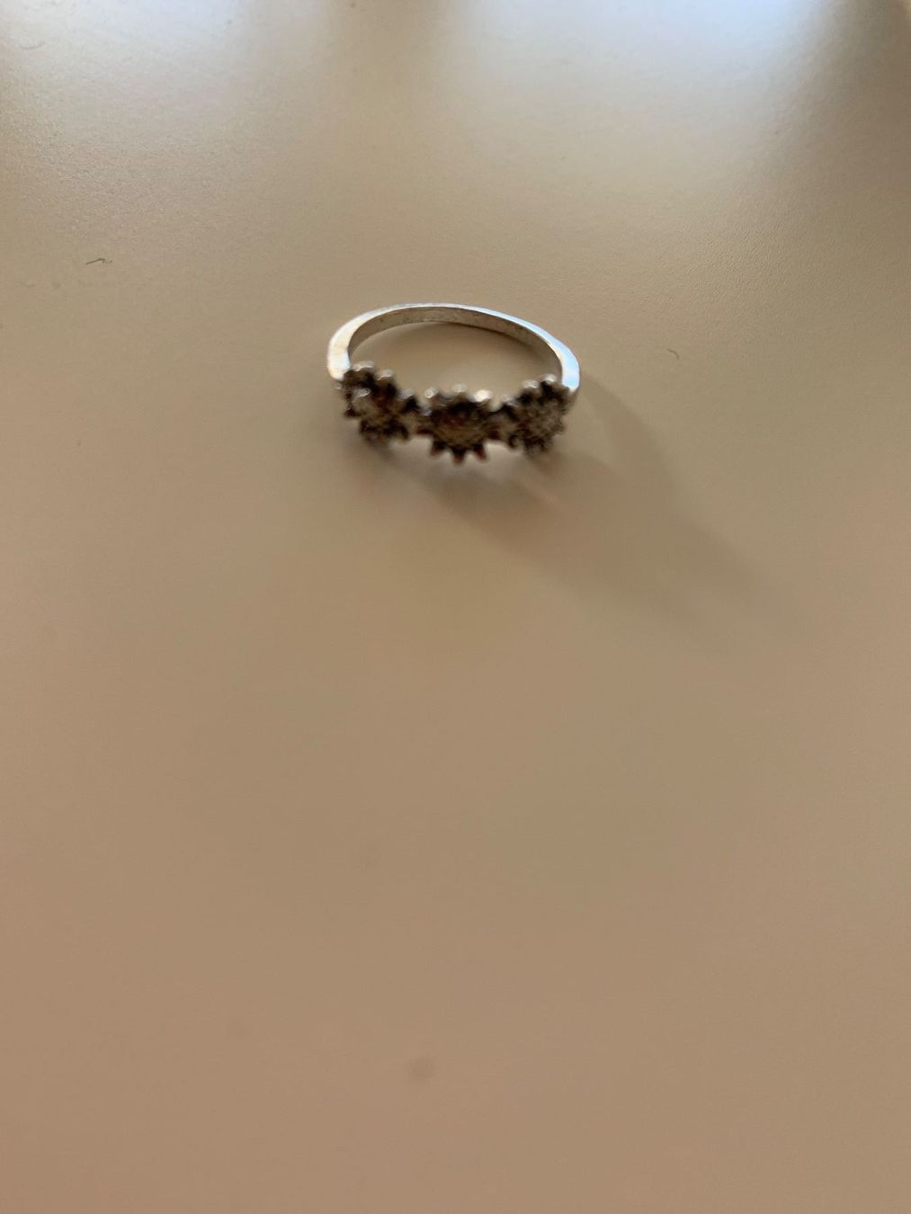 Bagues: Fingerring / Ring Sonnenblumen für Mädchen – Neuf avec emballage d'origine à Beromünster par msklef 2