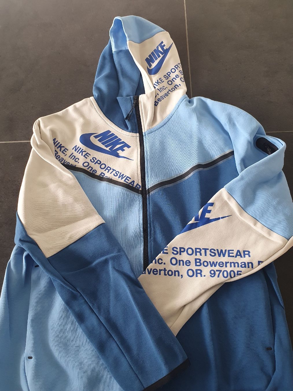 Nike Giacche: Nike Tech Fleece im L – Usato da Rubigen venduto da puma1975 3