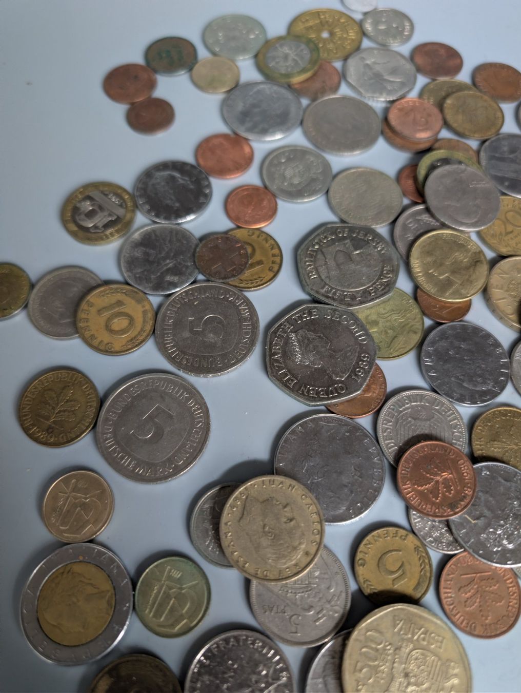 Banknoten: Alter Geldbeutel mit Münzen und Note – Gebraucht aus Wynau von Zebrafurz 3