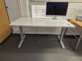 Steh-Sitz-Tisch höhenverstellbar, top Zustand