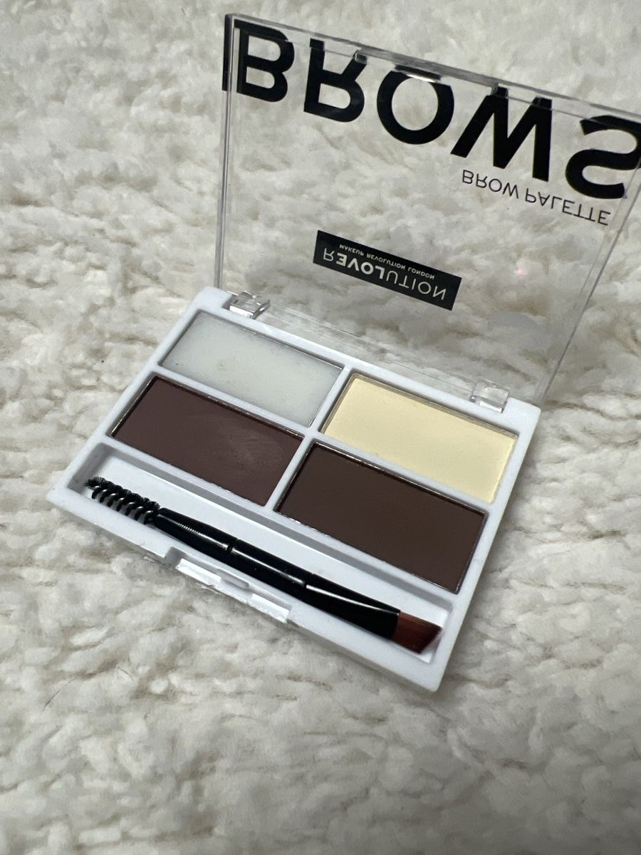 Make-up: Palette sourcils Revolution - teinte foncée – Nuovo e nell'imballaggio originale da Chenens venduto da anasantos90 1