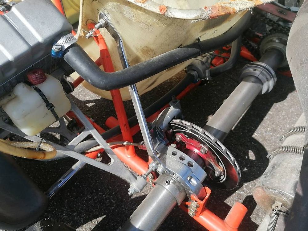 Go-Kart: Kart, Schaltkart, 125ccm, 40PS, Schaltwippen – Usato da Altstätten SG venduto da val_9qyg 6