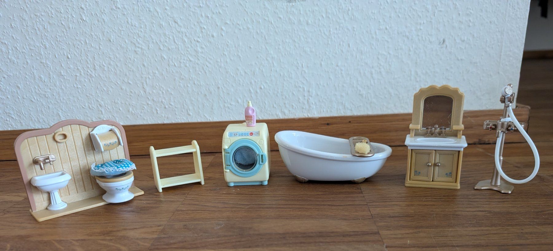 Sylvanian families Case e mobili per bambole: Sylvanian Families Badezimmer Einrichtung – Usato da Zürich venduto da hermanha