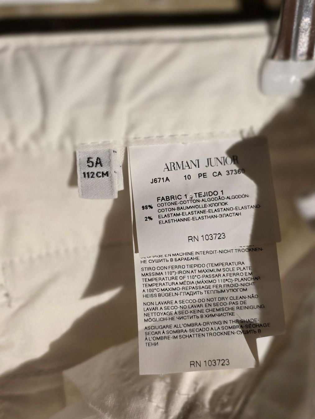 Hosen: Armani Junior Kinderhose Gr. 5A / 112 cm – Gebraucht aus Affeltrangen von Szafaoli 3