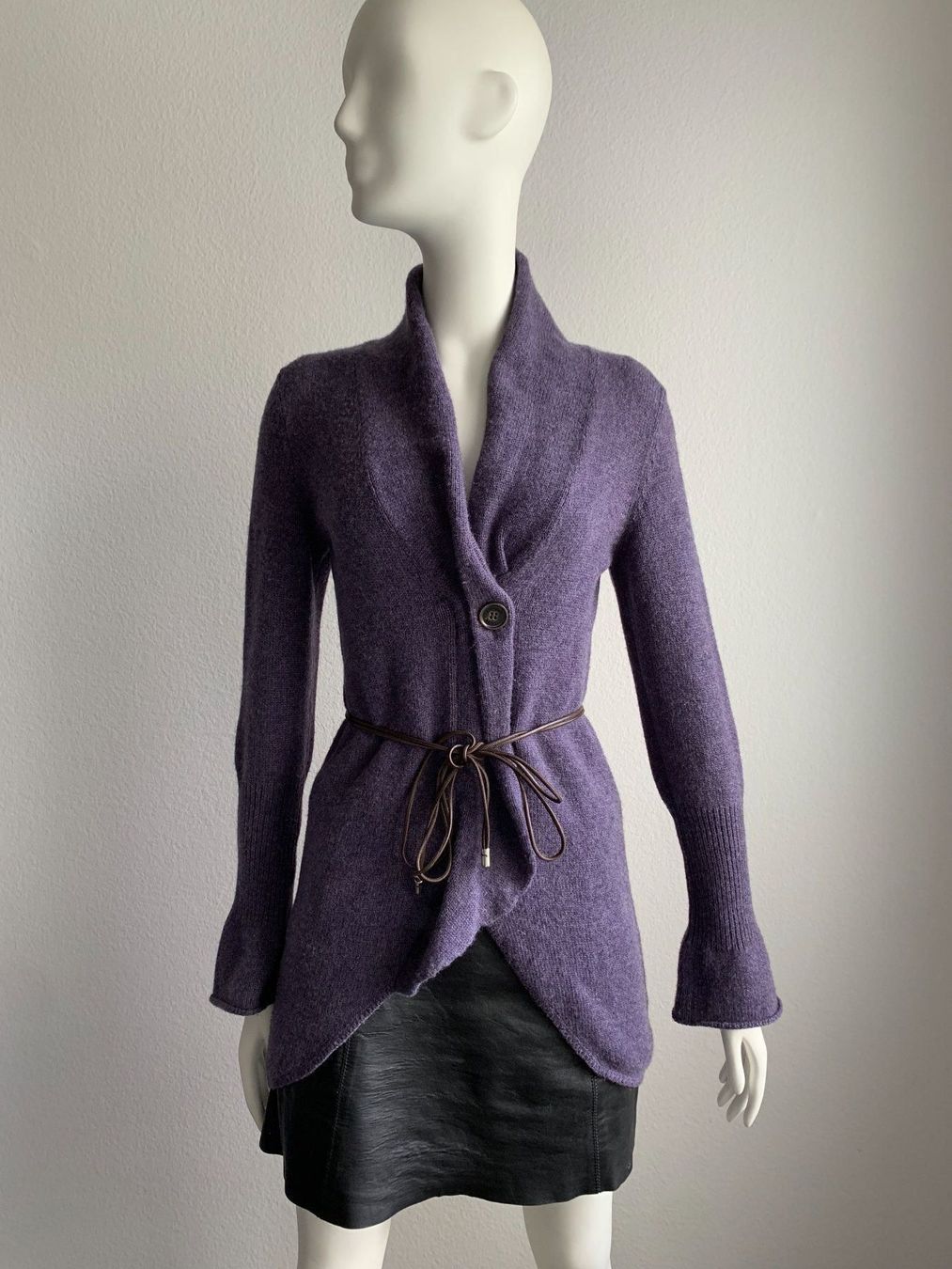 Brunello Cucinelli Giacche: Brunello Cucinelli Strickjacke – Nuovo (secondo la descrizione) da Winterthur venduto da 19.19 2