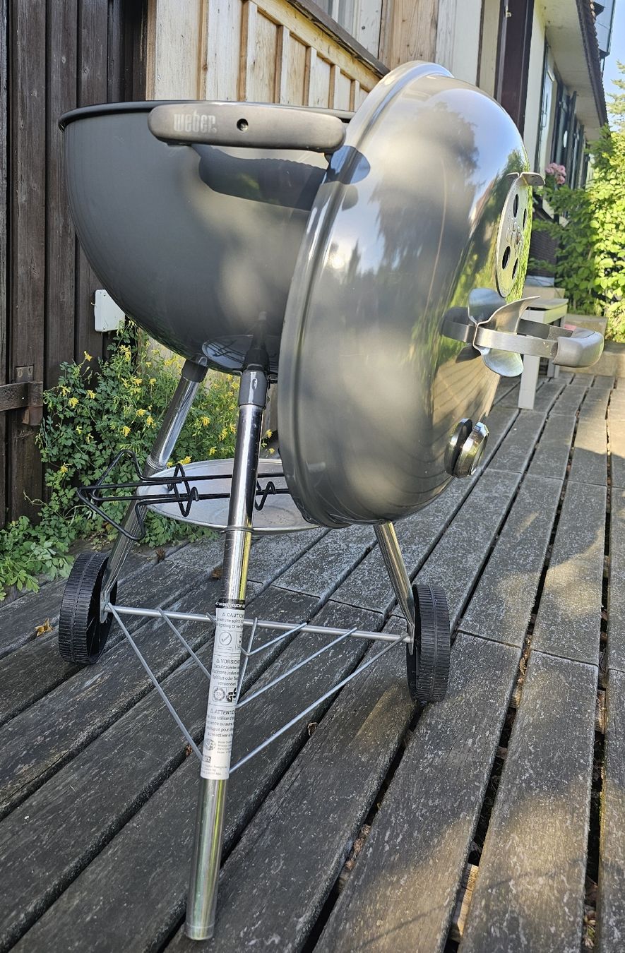 Weber Griglie: Weber Rundgrill grau – Usato da Steinebrunn venduto da sassi31