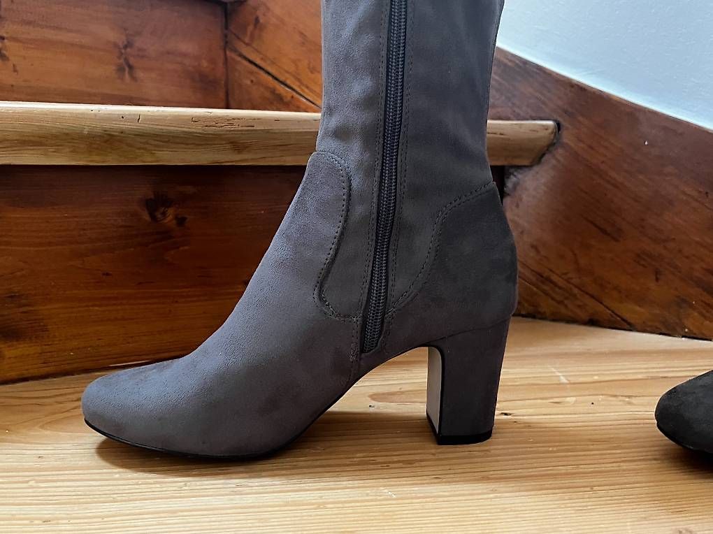 Scarpe da donna: Stiefel Gr. 39 – Nuovo (secondo la descrizione) da Allschwil venduto da ami_78mr 2