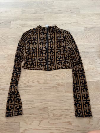 Kurze Jacke