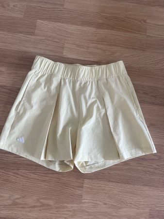 Adidas Rock Shorts Damen Grösse M neuwertig