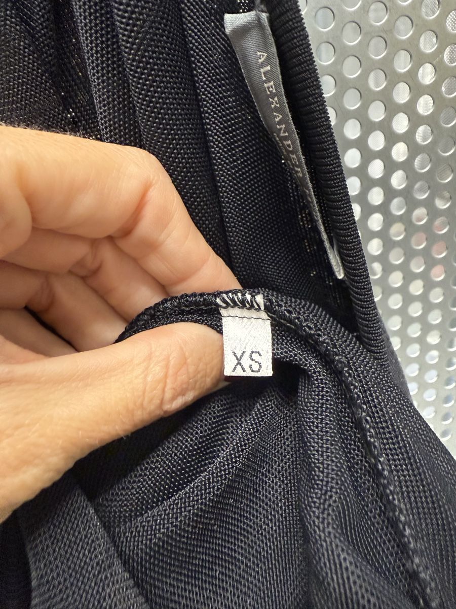 Alexander Mcqueen Vestiti: Alexander McQueen Kleid, Schwarz, Grösse XS – Usato da Horgen venduto da prelovedzh 4