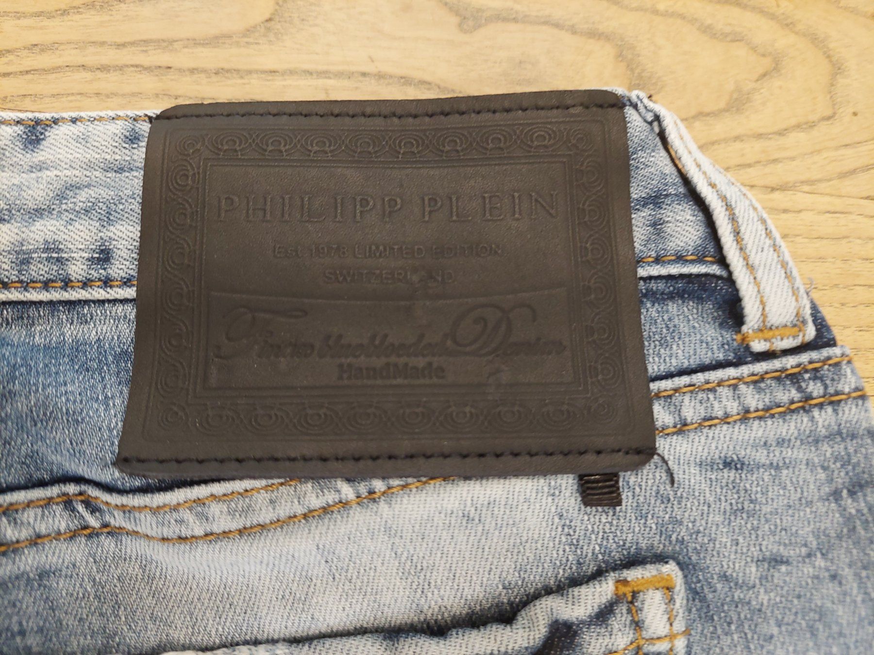 Jeans: Jeans – Usato da Gunzwil venduto da 11G11 3