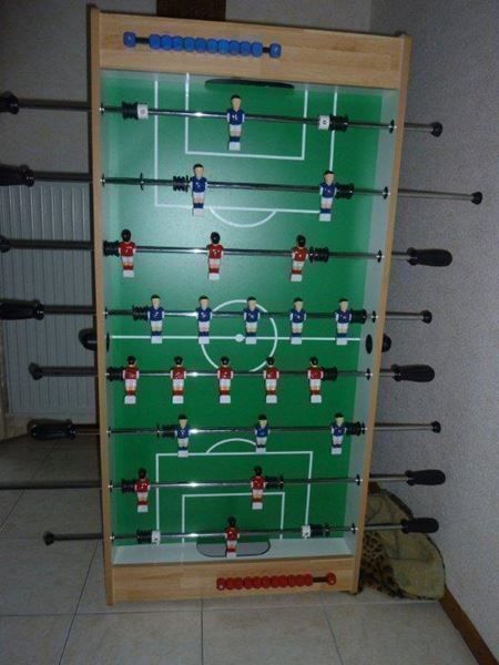 Spiele: Tischfussball mit klappbaren Beinen – Neu und originalverpackt aus Boudry von sportethobby 2
