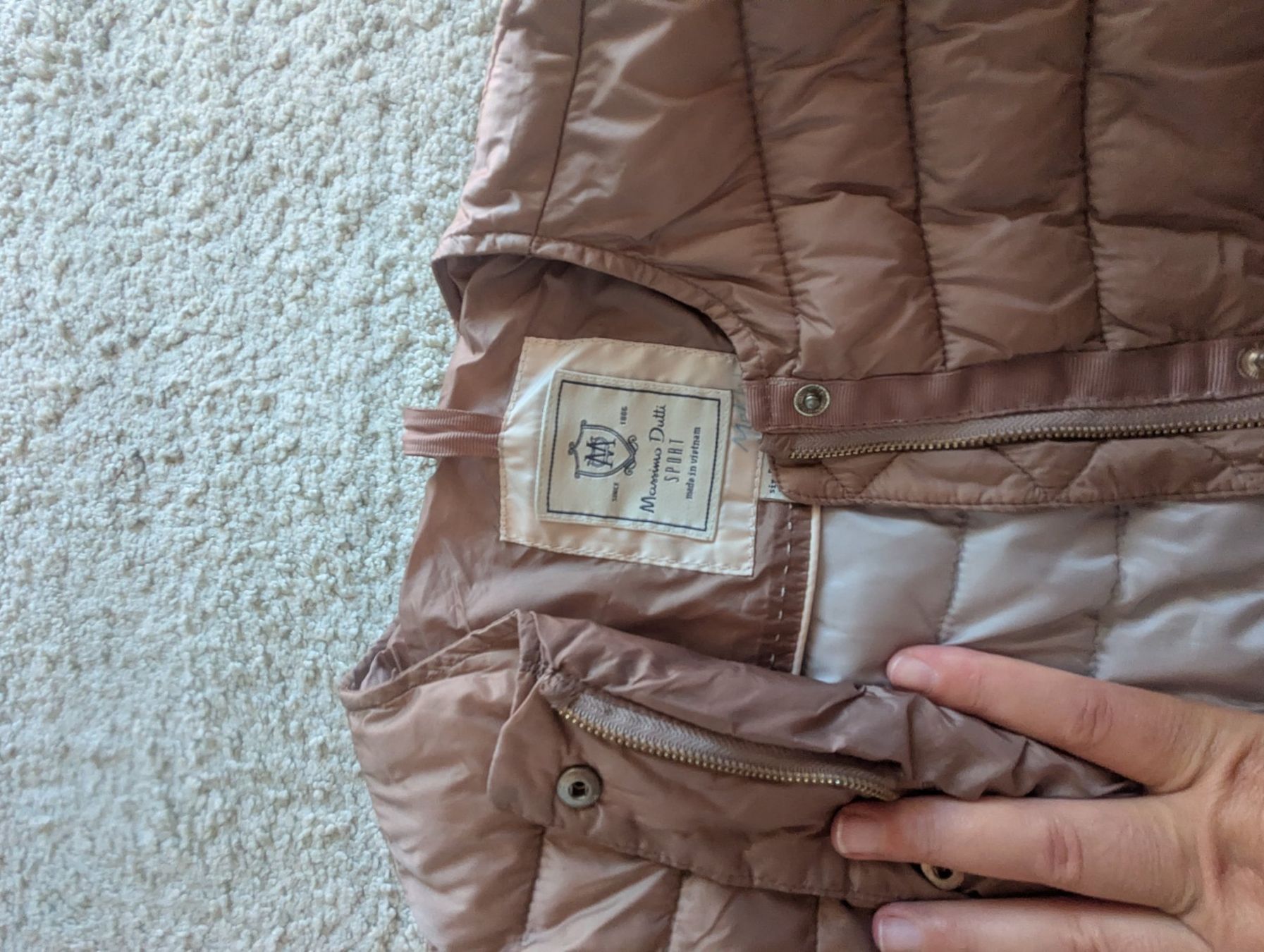Massimo Dutti Giacche & Cappotti: Steppjacke Mädchen Massimo Dutti 134/146  beige – Usato da Zollikon venduto da Kitchensink 1
