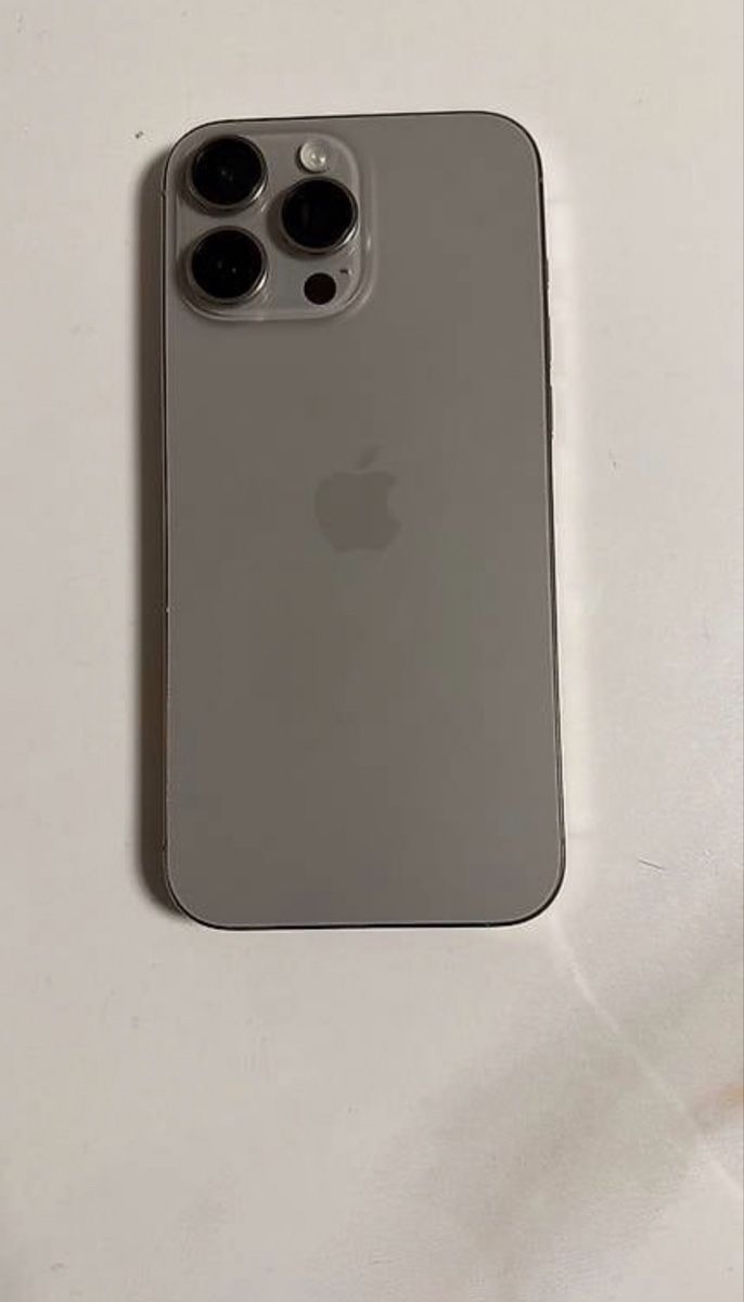 Apple Telefoni cellulari / Smartphones: Iphone 16 Pro Max 256 GB – Usato da Cham venduto da deltoro84 1