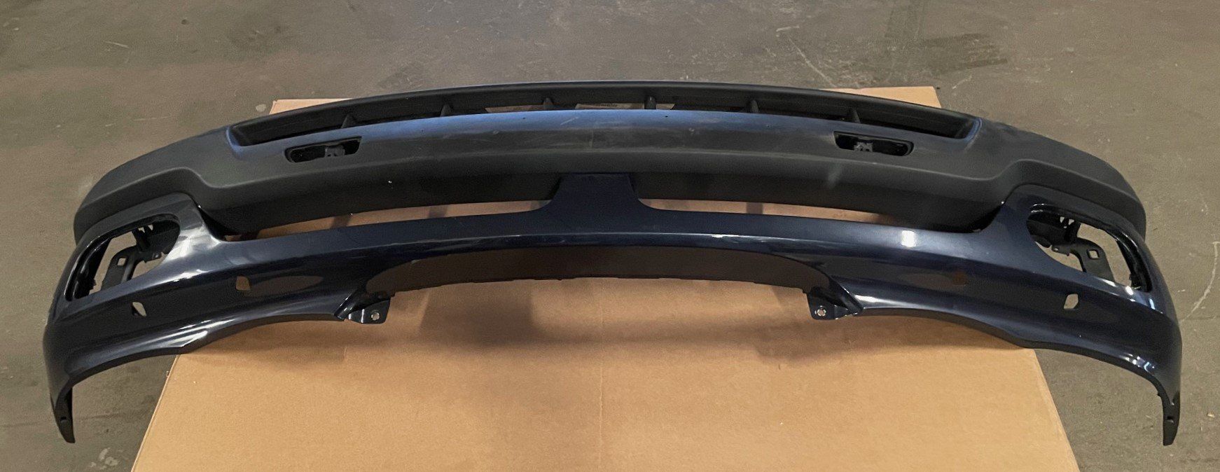 BMW Tutti pezzi di ricambio auto: BMW X5 pare-chocs avant – Nuovo (secondo la descrizione) da Satigny venduto da rfo59 3