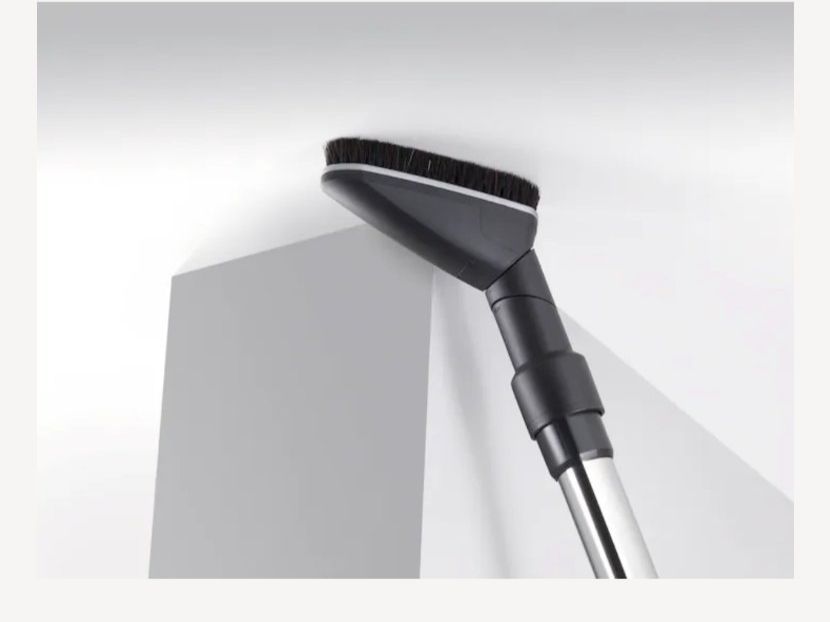 Miele Aspirateurs & Accessoires: Miele Flexibel einstellbare Universalbürste – D'occasion à Winterthur par trise80 3
