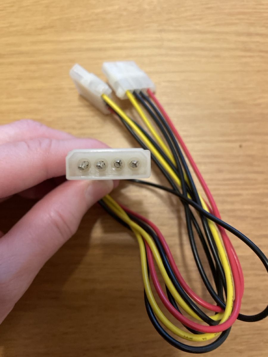 Cavi: PC Netzteil Kabel - Molex Stecker für Computer, Neuwertig – Nuovo (secondo la descrizione) da Zürich venduto da spo_zxm7 1