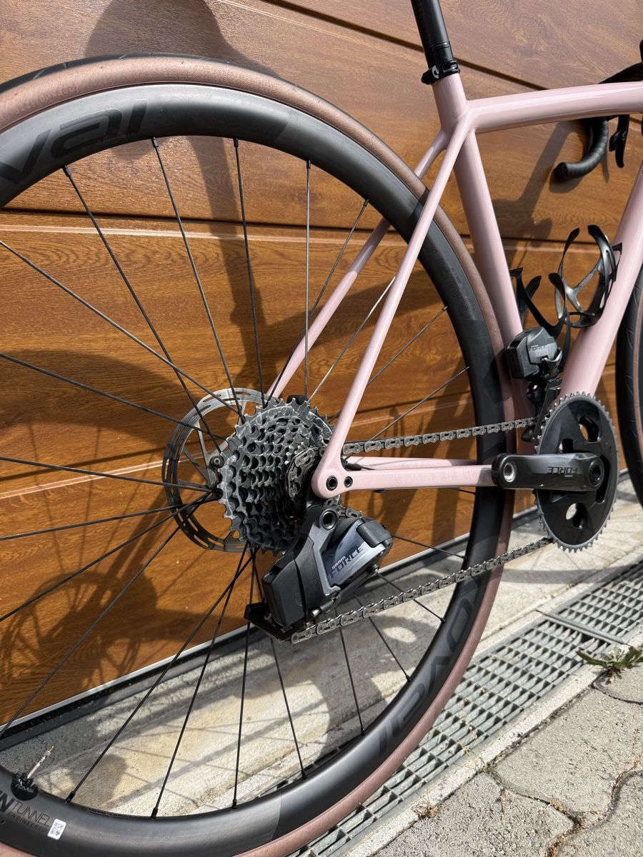 Specialized Biciclette: Specialized Aethos Pro – SRAM Force eTap AXS – Usato da Sins venduto da Debora.brunold 1