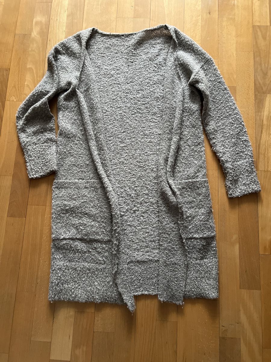 Jacken: Graue Strickjacke, Cardigan, Grösse M – Gebraucht aus Münsingen von est_s6vf 3