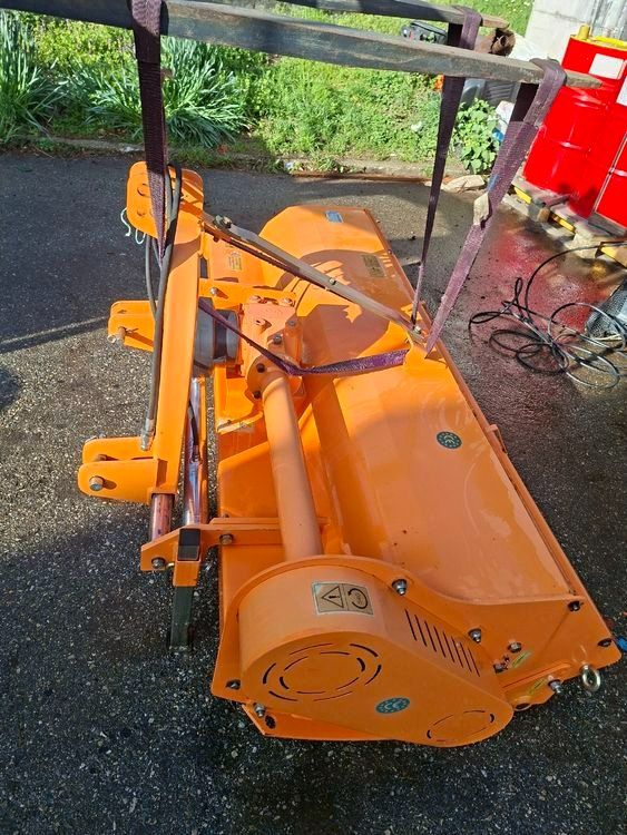 Tutte le macchine: Neue Mulcher Deleks mit Hammerschlegel 2m Breit – Usato da Kaltbrunn venduto da MA5555