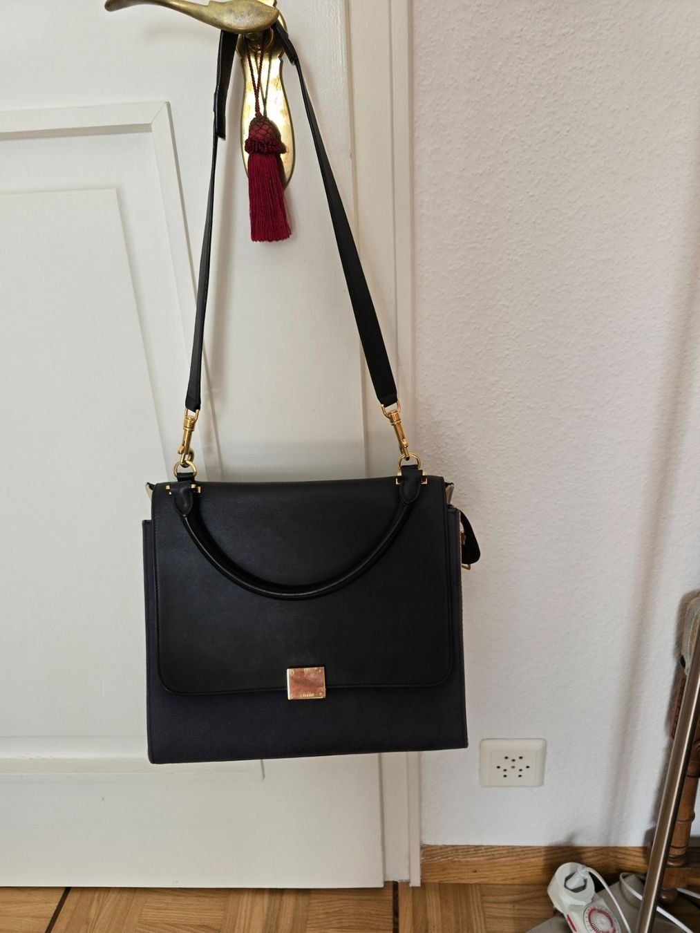 Celine Borse da donna: CELINE TASCHE TRAPEZ TOTE LEDER/CANVAS – Usato da Ennetbaden venduto da bargainhunterin 1