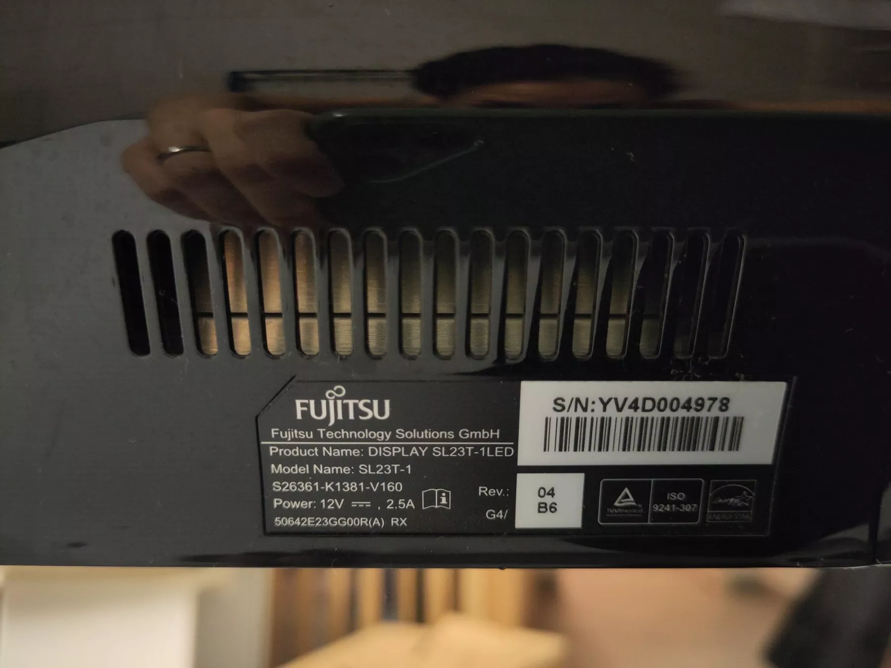 Fujitsu Monitor: Bildschirm Fujitsu – Usato da Zürich venduto da babsypsilon 1