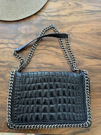 Zara Leder-Schultertasche mit Kettenriemen  Schwarz