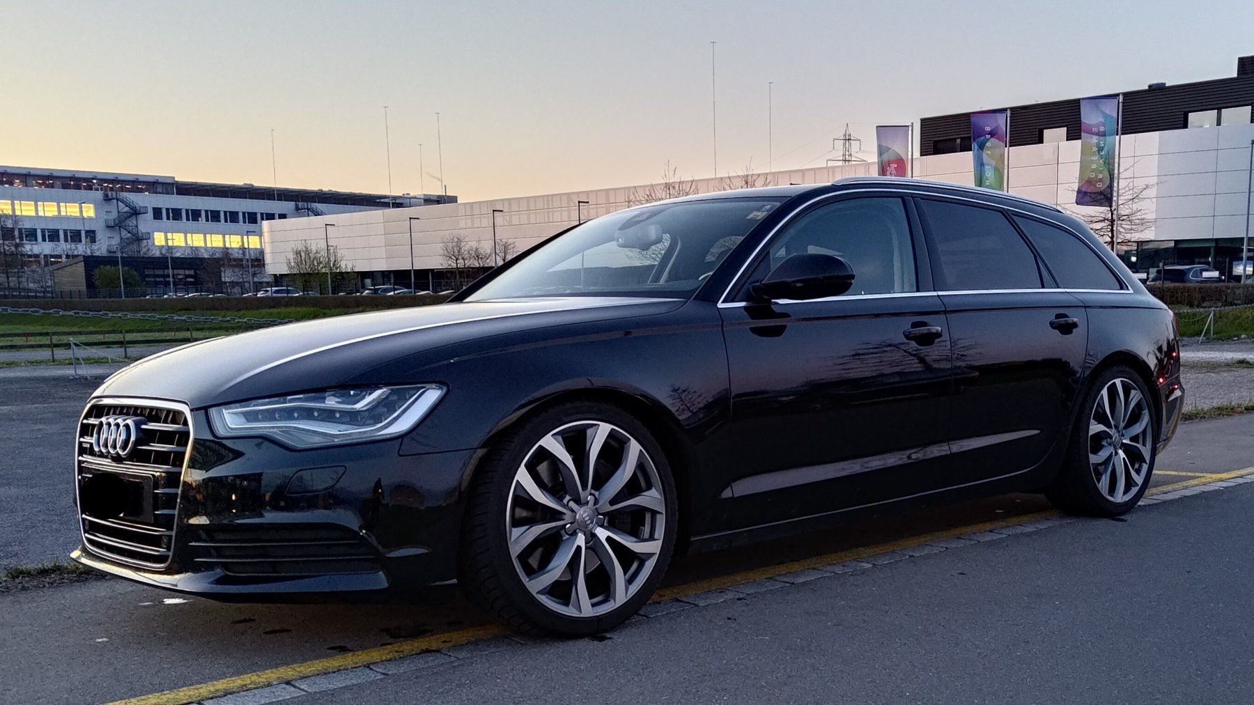 Audi Automobili: Audi A6 BiTDI Avant mit Motorschaden – Difettoso da Schmerikon venduto da doehrer