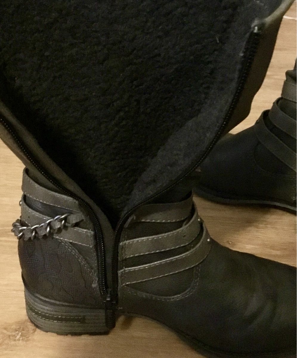 Damenschuhe: Stiefel 4 Paar – Gebraucht aus Schlieren von Jeajet 7