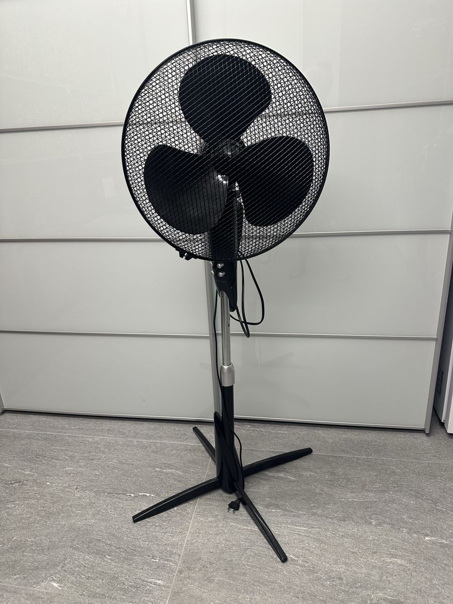 Ventilatori: Standventilator Windy B3 schwarz 3 Geschwindigkeitsstufen – Usato da Wettswil venduto da haddy91