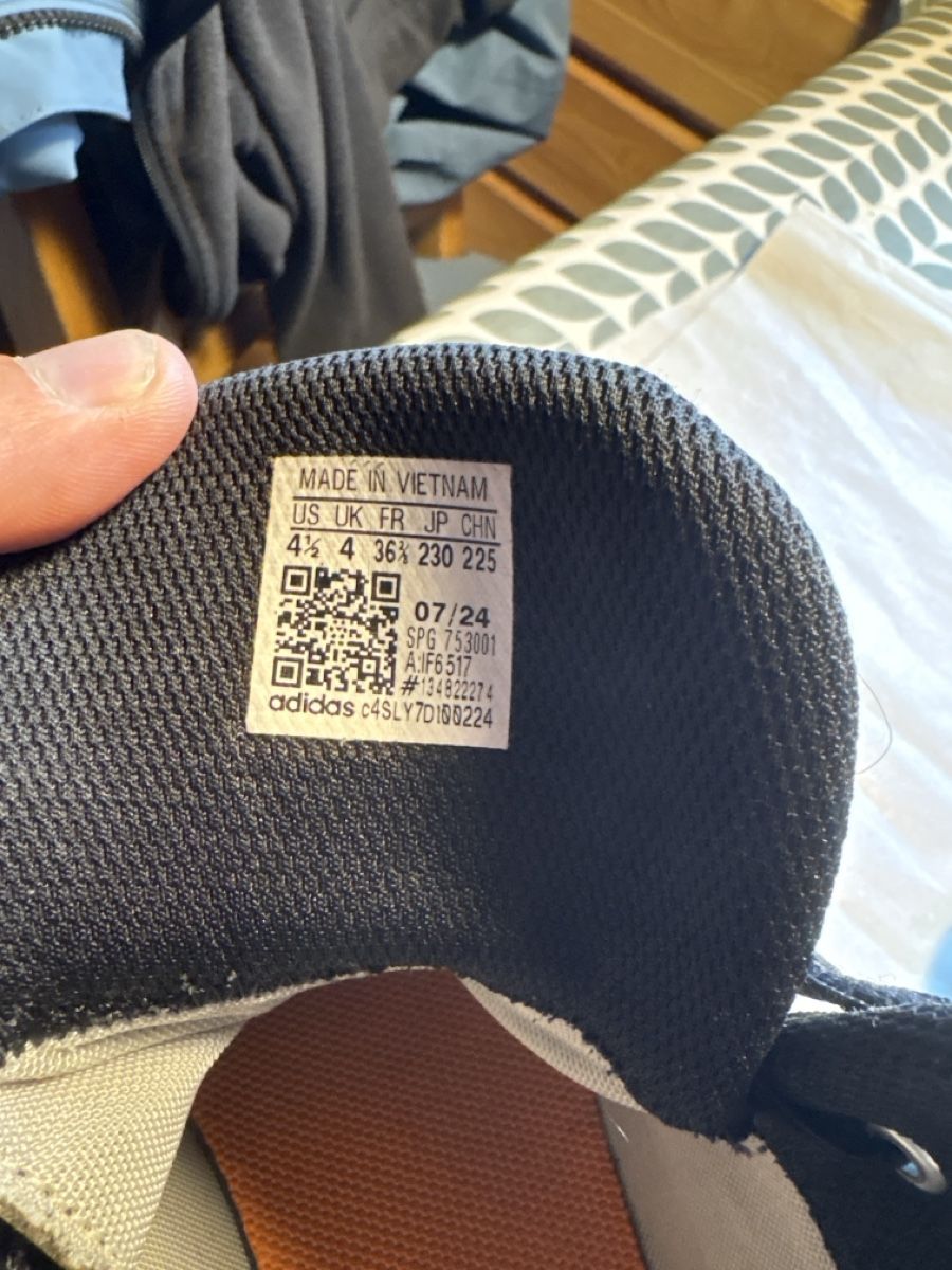 Adidas Schuhe für Jungen: Adidas Terrex Wanderschuhe  Grösse 36 2/3 – Gebraucht aus Berneck von Herr_Hans_Meier 2