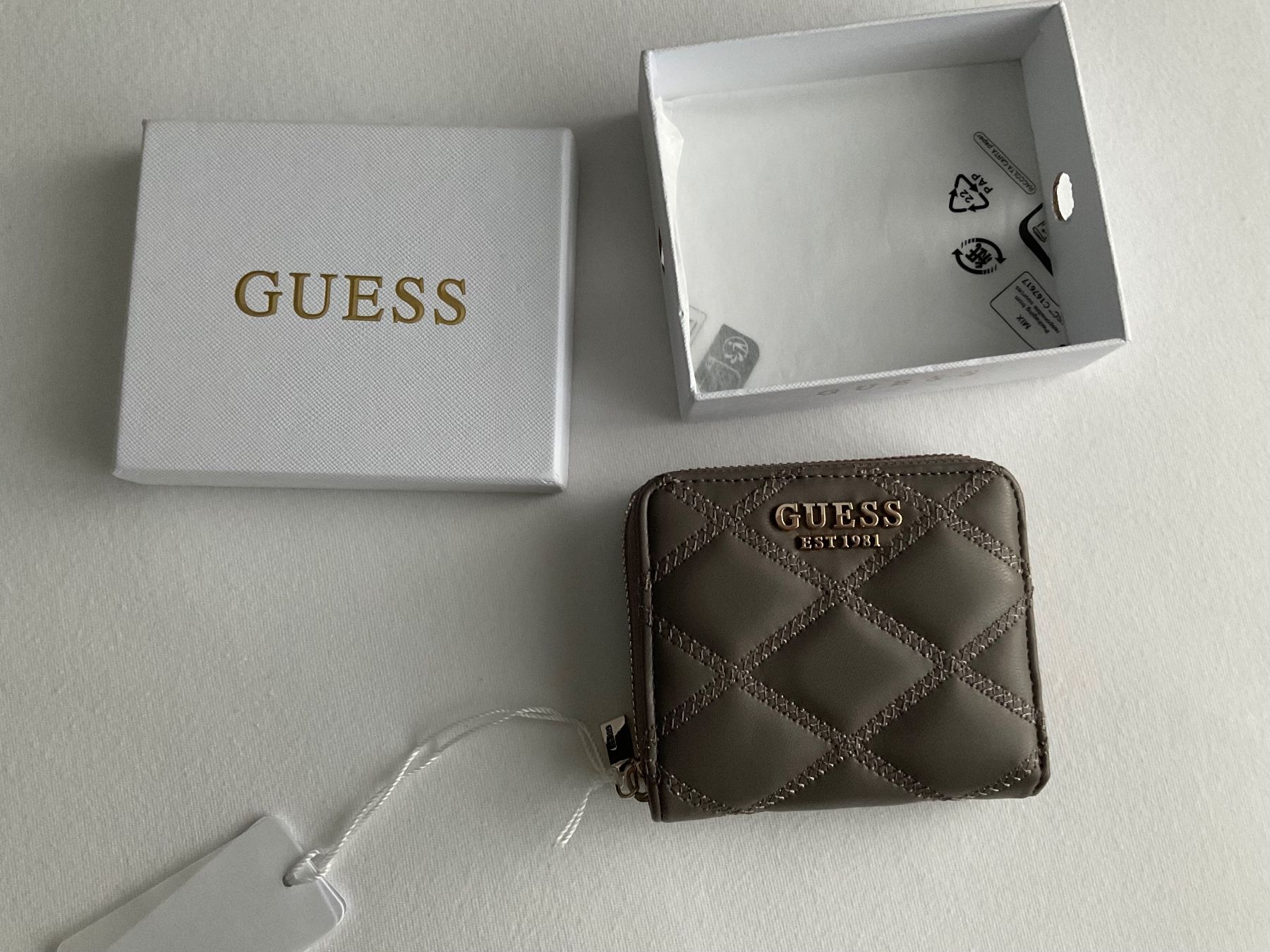 Guess Portamonete: GUESS Portemonnaie – Nuovo e nell'imballaggio originale da Bellach venduto da dj_29xt