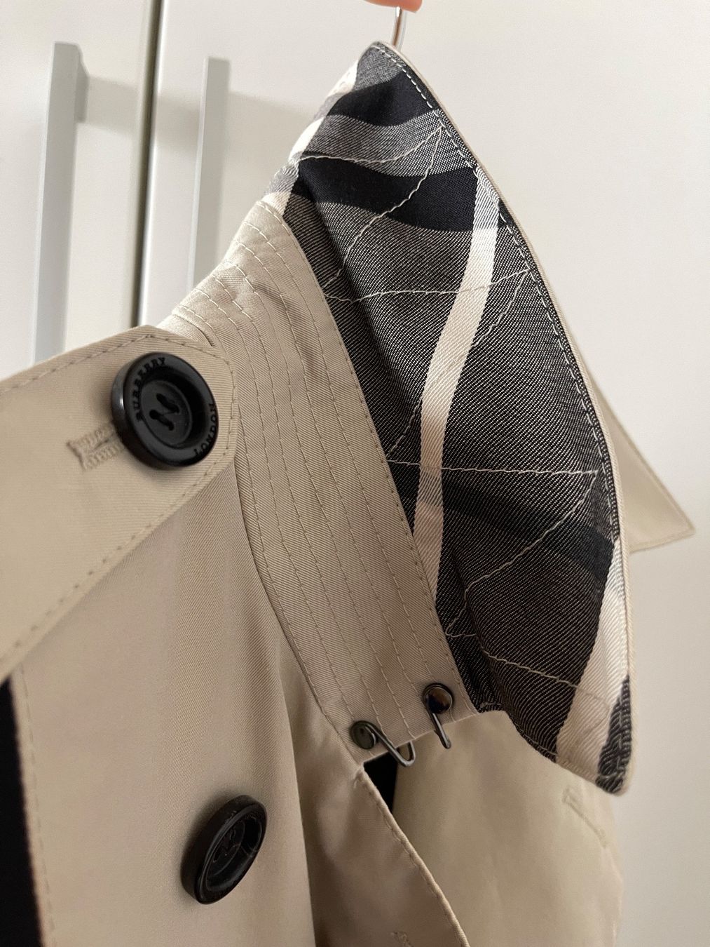 Burberry Cappotti: Original Burberry classic trench coat – Usato da Stäfa venduto da sun_979v 2